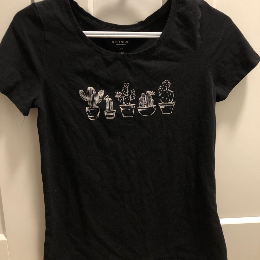 Black t-shirt